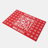 Promotionaler QR-Code (editierbar) mit Logo-Muster Fußmatte (Schrägansicht)