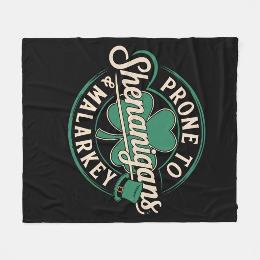 Prone to Shenanigans & Malarkey St Patrick's Day Fleecedecke (Vorderseite (Horizontal))