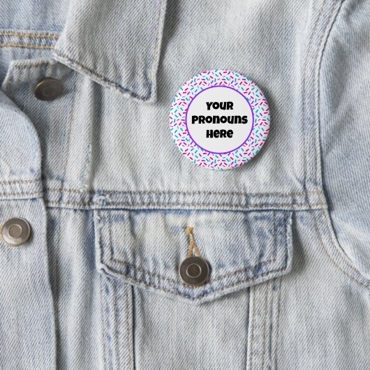 PRONOUNS: Regenbogensprinkles Androgyne-Pride-Flag Button (Beispiel)