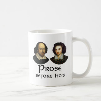 Prosa vor Hos Kaffeetasse