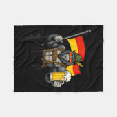 Prost Bigfoot Drinking Beer Lederhosen German  Fleecedecke (Vorderseite (Horizontal))