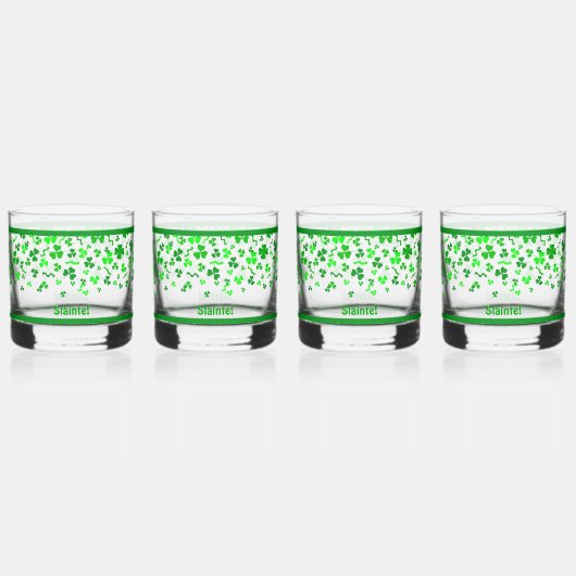 Prost Glückliche Irische Shamrocks Design Personal Whiskyglas (Vorderseite)