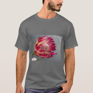 Protea-Blüte – Kräftige Blumen mit Natürlichkeit T-Shirt