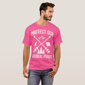 Protect Our National Parks Resist Outdoor Camping T-Shirt (Vorne ganz)