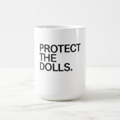 Protect The Dolls Kaffeetasse (Mittel)