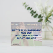 Protest ist die patriotische First Amendment-Resis Postkarte (Stehend Vorderseite)