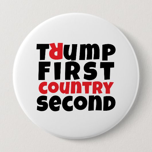 Protestmotto gegen Trump Button (Vorderseite)