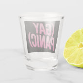 Proteststolz auf Gay Panic LGBTQ Schnapsglas (Rückseite)