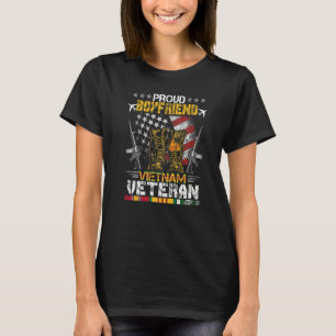 Proud Boyfriend Vietnam Veteran US Flag Vetera T-Shirt