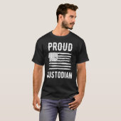 Proud Custodian Profession American Flag T-Shirt (Vorne ganz)