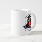 Proud Dog Mum ist ein Senior - Custom Abschluss Jumbo-Tasse (Vorderseite Rechts)