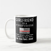 Proud Girlfriend Of A Firefighter Thin Red Line US Kaffeetasse (Links)