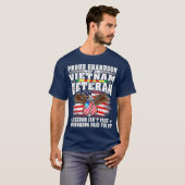 Proud Grandson Of Vietnam Veteran Freedom Isnt T-Shirt (Vorne ganz)
