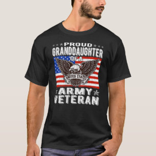 Proud Grandtochter von Army Veteran Patriotic Mili T-Shirt