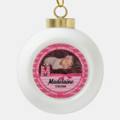Proud Großeltern Monogram M New Baby Girl Keramik Kugel-Ornament (Vorderseite)