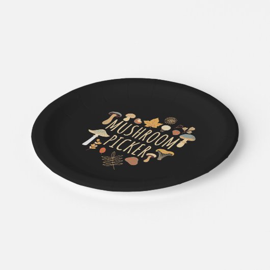 Proud Mushroom Picker Pappteller (Schrägansicht)