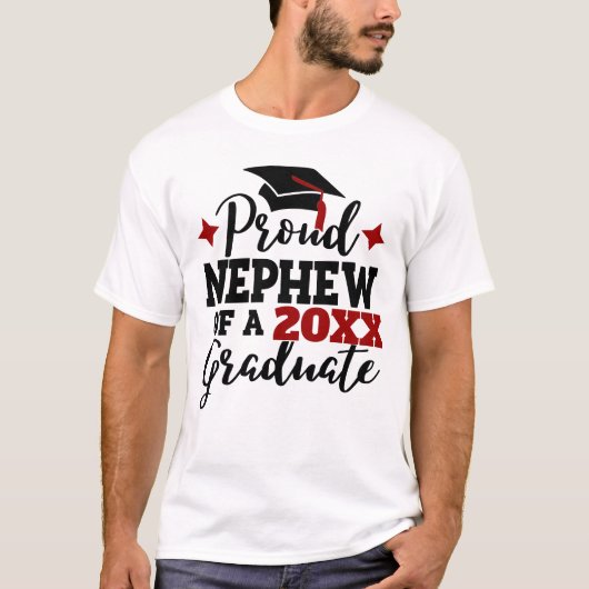 Proud Neffe 2022 Absolvent schwarzen roten Tassel T-Shirt (Vorderseite)
