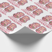 Proud New Oma Geschenkpapier (Ecke)