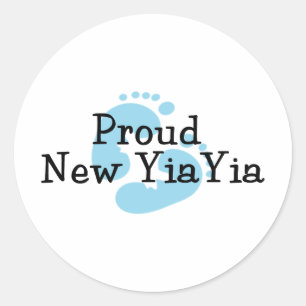 Proud New Yiayia Baby Boy Footprints Runder Aufkleber