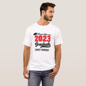 Proud Niece of a 2023 Graduate Red Bold Script T-Shirt (Vorne ganz)