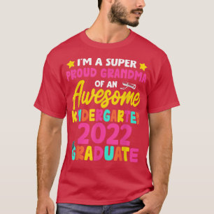 Proud Oma Class of 2022 Kindergarten Graduation T-Shirt