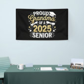 Proud Oma eines Abschlusses mit Abschluss 2025 Gol Banner (Messeveranstaltung)