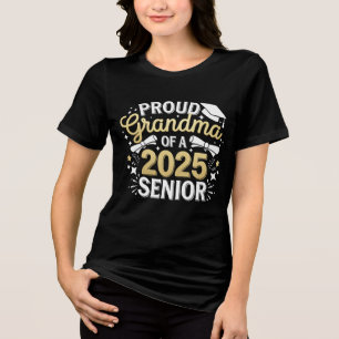 Proud Oma eines Abschlusses mit Abschluss 2025 Gol Tri-Blend Shirt