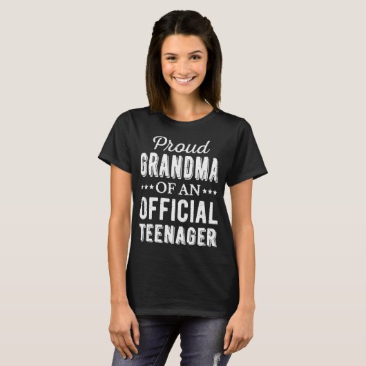 Proud Oma eines Offiziellen Teenagers 13. Geburtst T-Shirt (Vorne ganz)