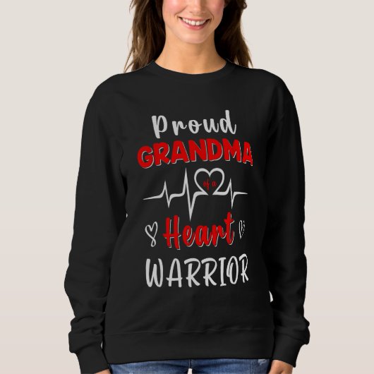 Proud Oma of a Heart Warrior CHD Awareness Sur Sweatshirt (Vorderseite)