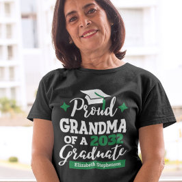 Proud Oma von 2023 Absolvent grüne Tassel T-Shirt