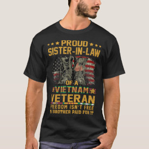 Proud Sister im Recht eines vietnamesischen Vetera T-Shirt