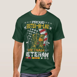 Proud SisterImGesetz von Vietnam Veteran US-Flagge T-Shirt
