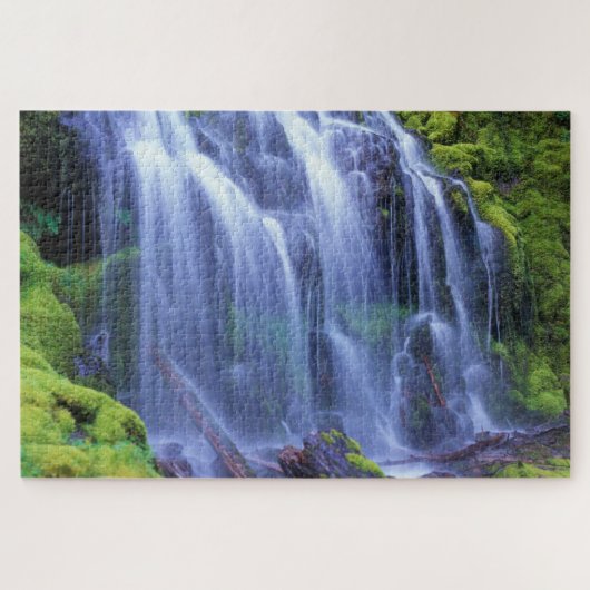 Proxy Falls in Oregons zentralen Kaskaden-Gebirgen Puzzle (Horizontal)
