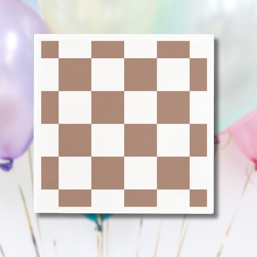 Prüfmuster in Weiß und Mocha Mousse Serviette
