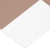 Prüfmuster in Weiß und Mocha Mousse Tischdecke (Schrägansicht)