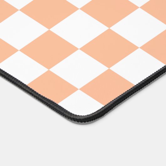 Prüfpfirsichweißes geometrisches Retrogramm Schreibtischunterlage (Ecke)