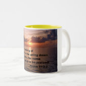 Psalm 113:3 zweifarbige tasse (VorderseiteRechts)