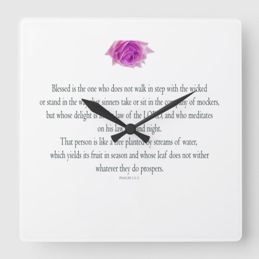 PSALM 1:1-3 mit Lila Blume Quadratische Wanduhr (Vorderseite)