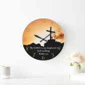 Psalm 23:1 Kreuz auf einem Berg Große Wanduhr (Zuhause)