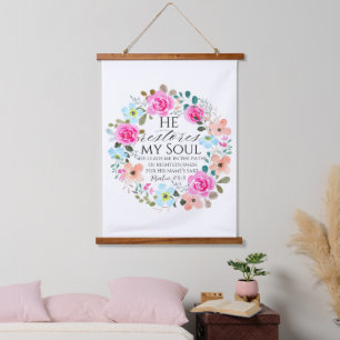 Psalm 23:3 - Er stellt mein Soul Pink Floral Bible Wandteppich Mit Holzrahmen