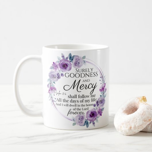 Psalm 23:6 Lila Blütenblüte Kaffeetasse (Mit Donut)