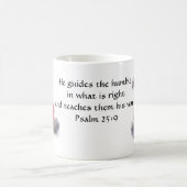 Psalm 25:9 Tasse des Teddy Bear Bible Verse (Mittel)