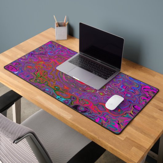 Psychedelic Groovy Magenta Retro Liquid Swirl Schreibtischunterlage (Büro 2)