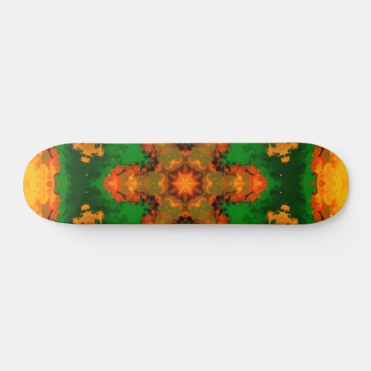 Psychedelic Mandala Blume Grün Orange und Gelb Skateboard (Horizontal)