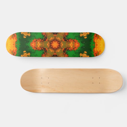 Psychedelic Mandala Blume Grün Orange und Gelb Skateboard (Horizontal)