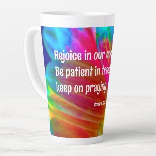 Psychedelisch Daisy Romans 12:12 Latte Tasse (Linke Ecke)