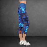 Psychedelisch Hippie Blue und Orange Leggings<br><div class="desc">Diese psychedelischen Leggings weisen helle Blues und Orange in einem asymmetrischen Kaleidoskop-Muster auf.</div>