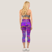 Psychedelisch Impressionistisch Lila Landschaft Capri Leggings (Rückseite)