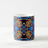 Psychedelisch Kaleidoskop Blau Rot und Grün Kaffeetasse (Mittel)