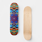 Psychedelisch Kaleidoskop Blau Rot und Grün Skateboard (Vorderseite)